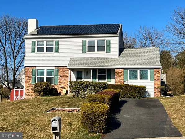 77 Keokuk Rd, Royersford, PA 19468