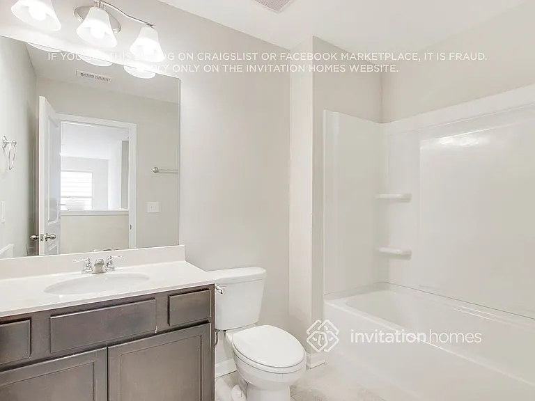 3941 Lake Manor Way — Photo 19