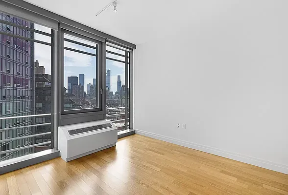 Rented by Mirador Real Estate | media 4