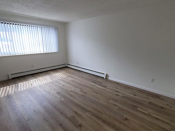 4th image of 3216 Chipeta Ct APT 4