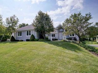 9801 Shadow Wood Dr, Verona, WI 53593