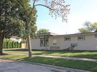 4211 Maple Ave, Lyons, IL 60534