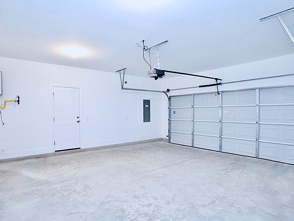 5th image of 114 Horace Court Dr