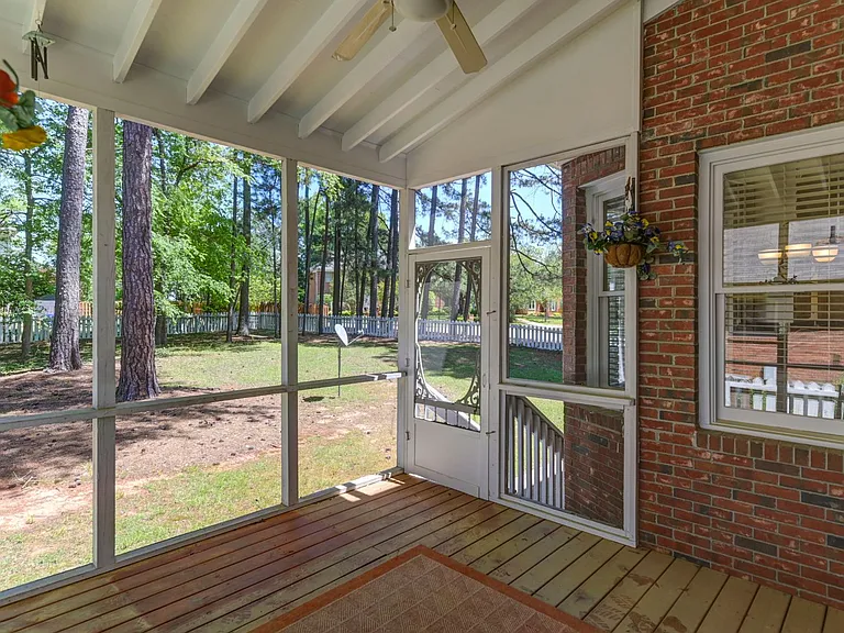 1100 Woodtree Ct — Photo 9