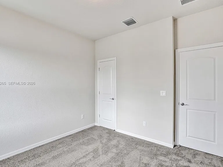 2202 S Appleton Cir S — Photo 16