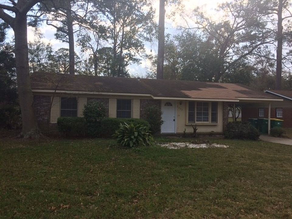 1st image of 2822 College Park Dr