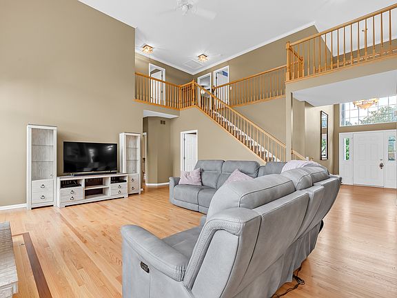 2nd image of 1470 Boulder Bluff Ln