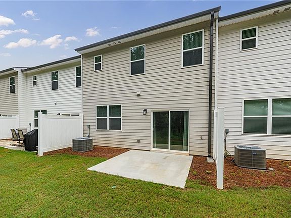5th image of 5141 Sidney Square Dr