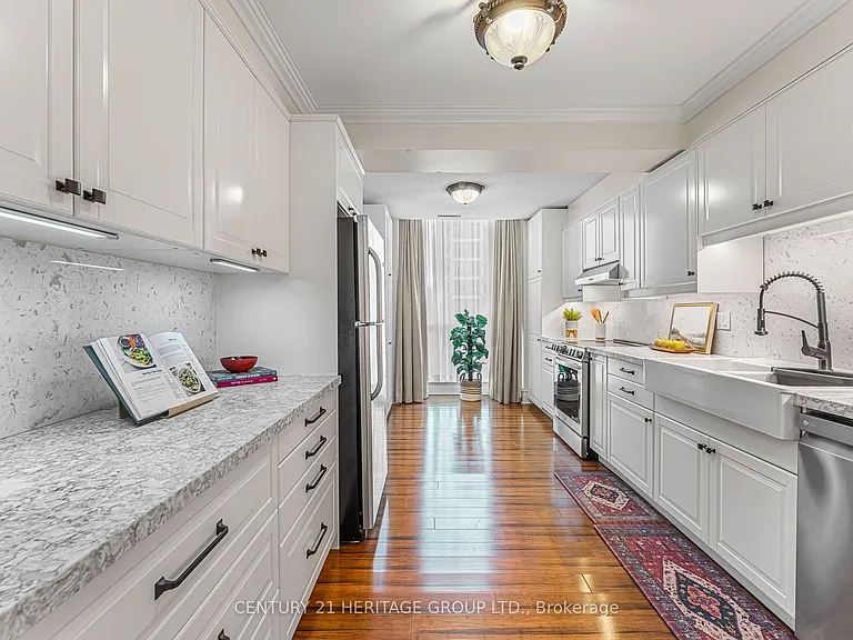 67 Caroline St S #102 — Photo 12