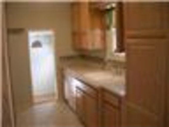 4th image of 5427 Sutton Ave