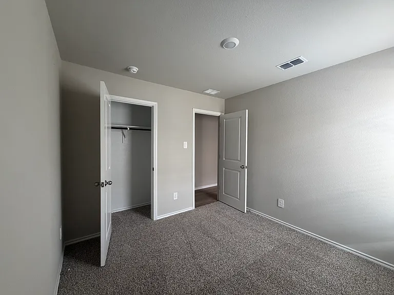 5512 Flannel Ln — Photo 13