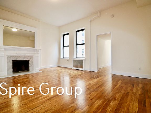 3rd image of 159 W 75th St APT 2R