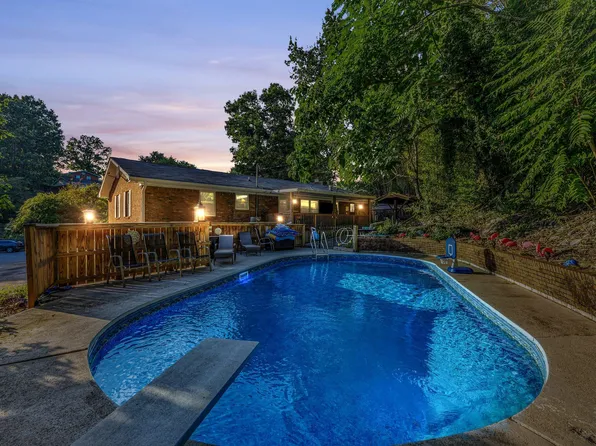 3631 Glen Oaks Dr, Chattanooga, TN 37412