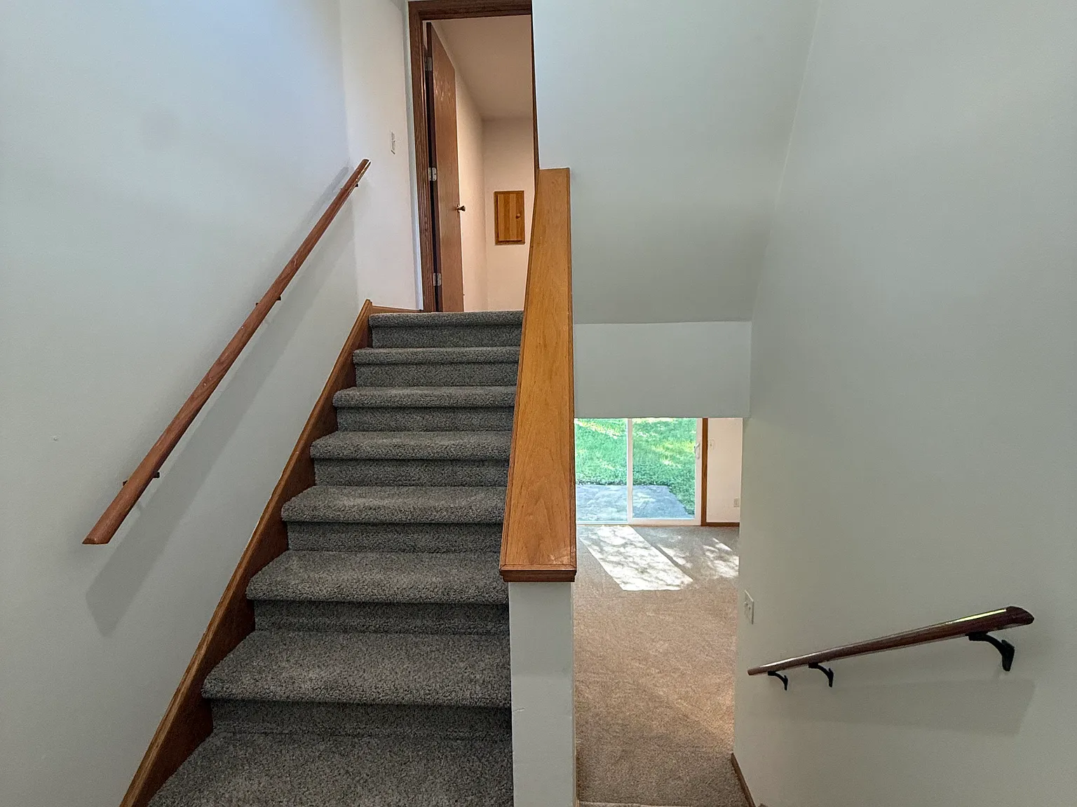 3 bed, 1.5 bath, 1100 sqft, $1,950 — Photo 3