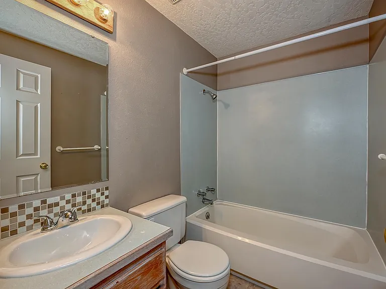 7264 N Parkcrest Ave — Photo 20