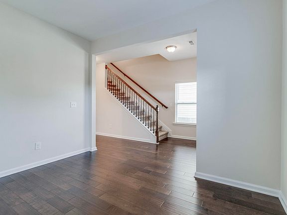 4th image of 203 Shell Mound Ct
