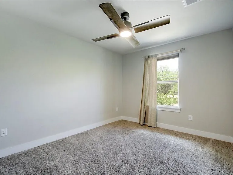 7408 Buchholz St — Photo 21