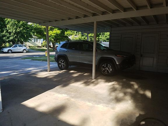 2nd image of 1041 E Logan Ave #1