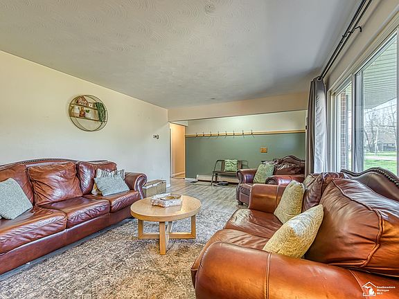 5th image of 10200 Summerfield Rd