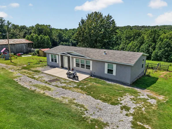 1168 Barnes Mill Rd, Smithville, TN 37166