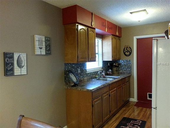 5th image of 3648 Deborah Dr