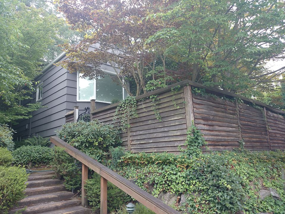 2nd image of 6528 30th Ave NE