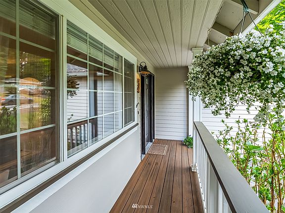 Covered front porch.