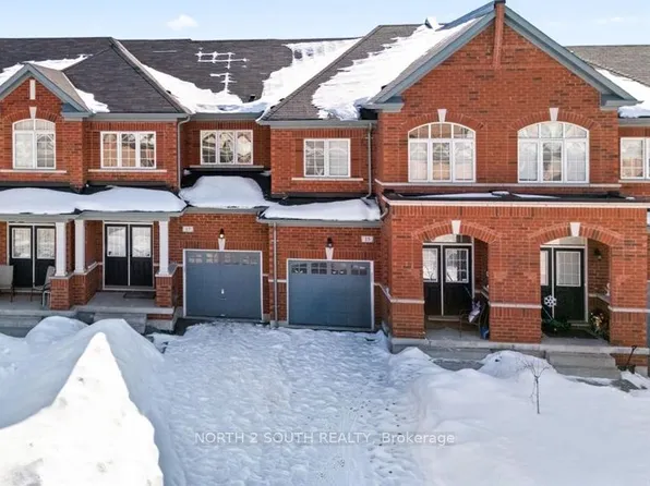 15 Gower Dr, Aurora, ON L4G 0V9