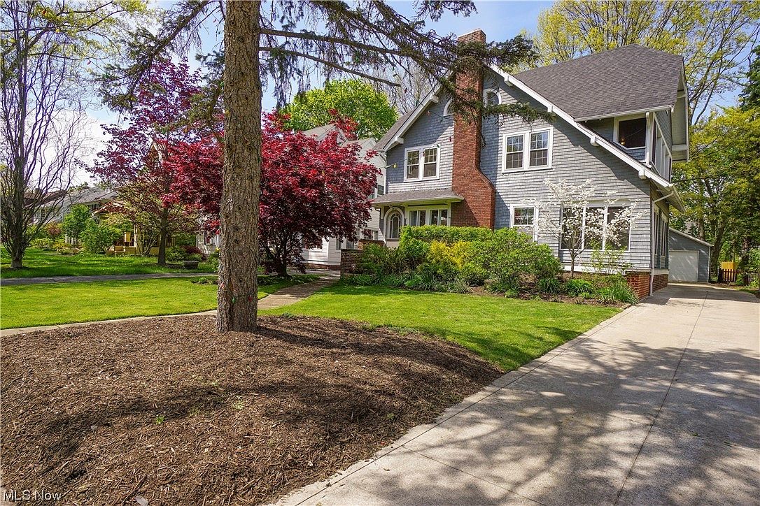 2821 Scarborough Rd, Cleveland Heights, OH 44118 Zillow