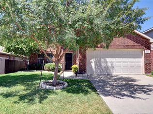 4425 Grassy Glen Dr, Fort Worth, TX 76244