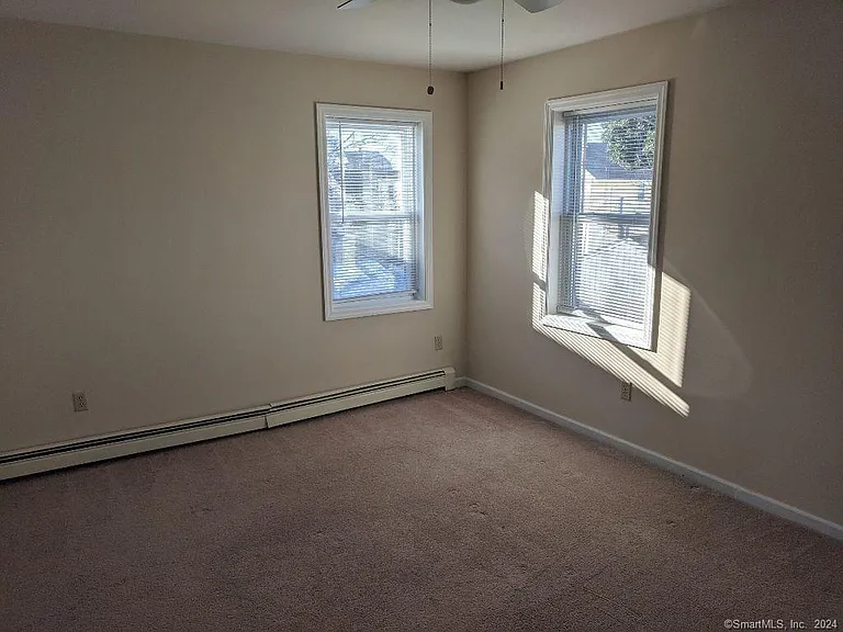 42 Ferris St — Photo 12