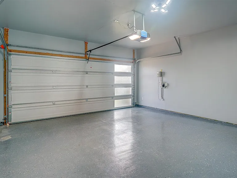 4613 Tully Dr — Photo 38