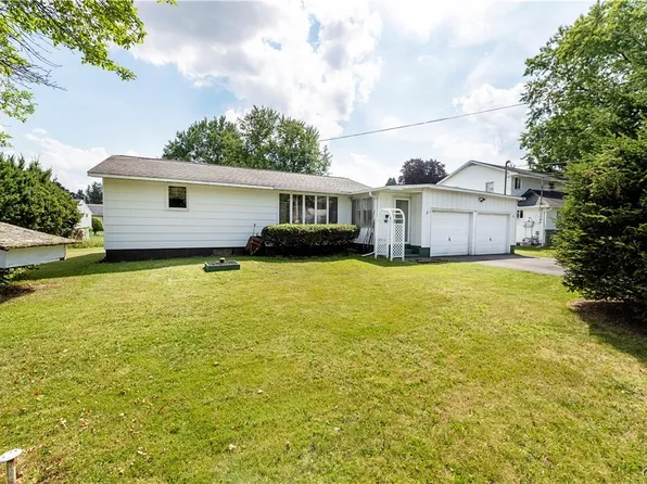 114 Kearney Ave, Liverpool, NY 13088