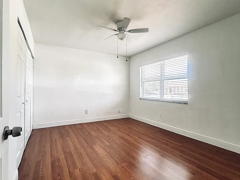 12958 SW 49th St — Photo 8