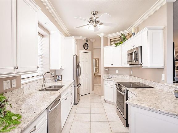 4th image of 586 Laguna Royale Blvd APT 802