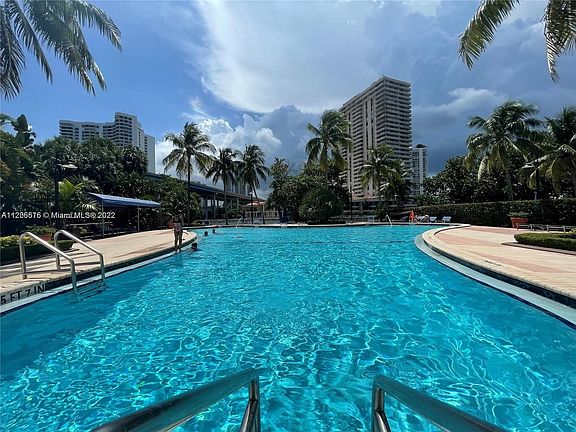 2nd image of 19390 Collins Ave APT 207