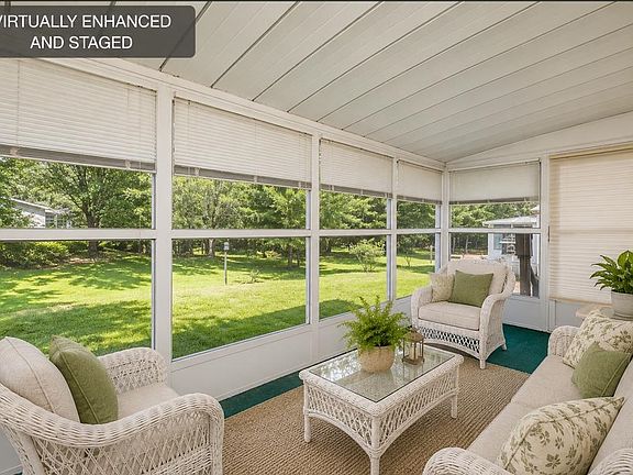 4th image of 2 Sagamore Lane