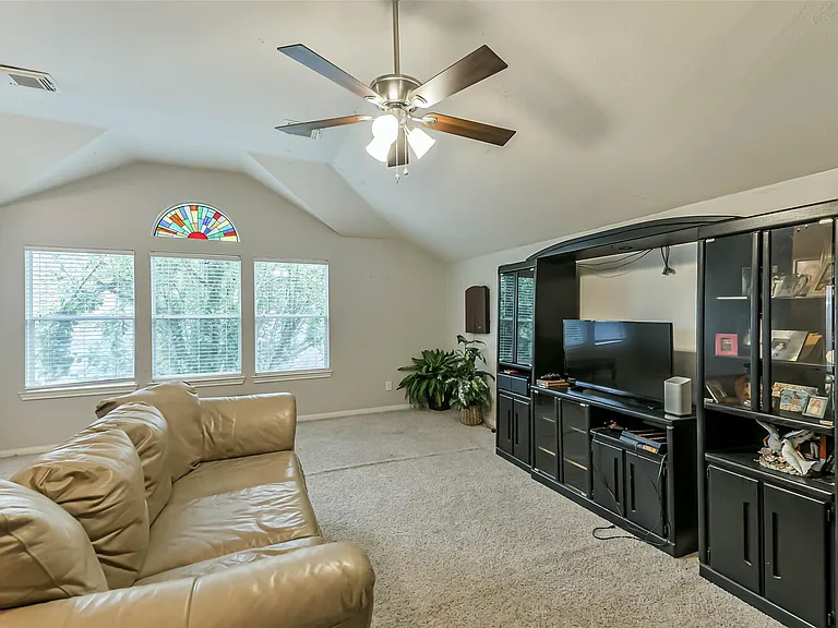 20319 Umber Oak Ct — Photo 26