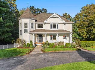 860 Silvermine Rd, New Canaan, CT 06840