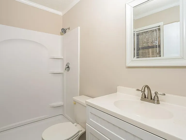 150 Spring Valley Cir — Photo 10
