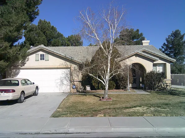 1533 Regents St, Lancaster, CA 93534