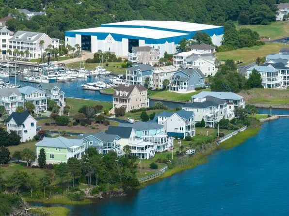 2571 St James Drive SE #B-8, Southport, NC 28461