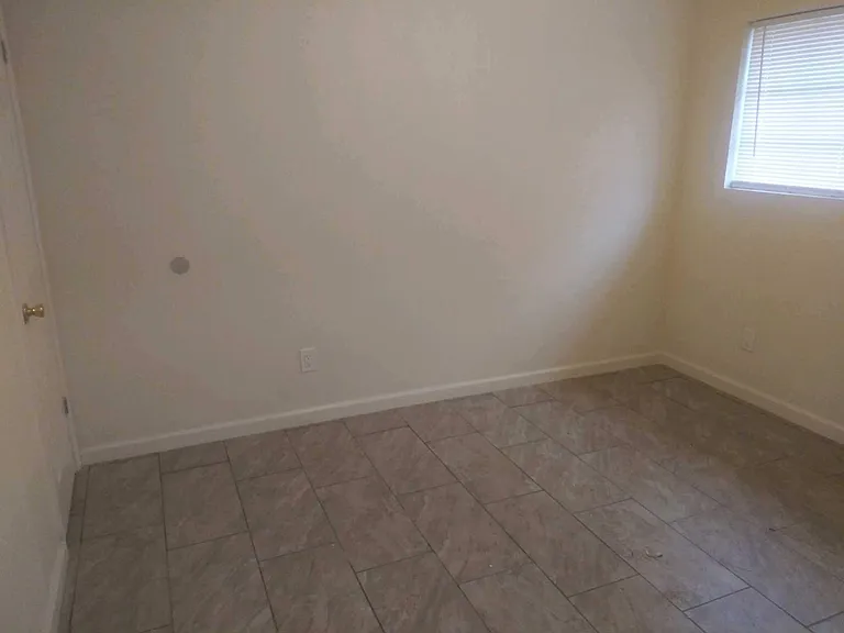 1161 Vine St — Photo 6