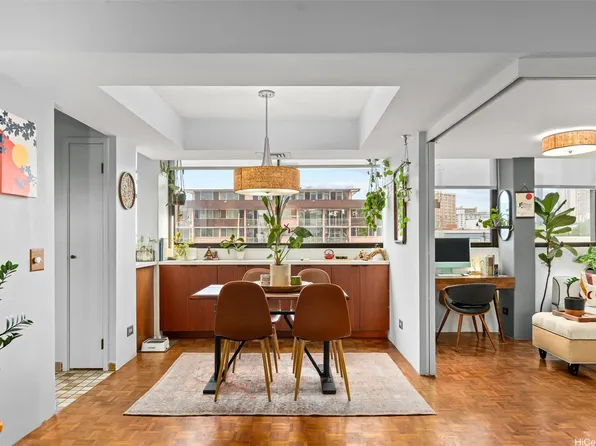 1114 Punahou St APT 4B, Honolulu, HI 96826
