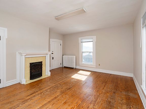 5th image of 235 Kalorama St APT D