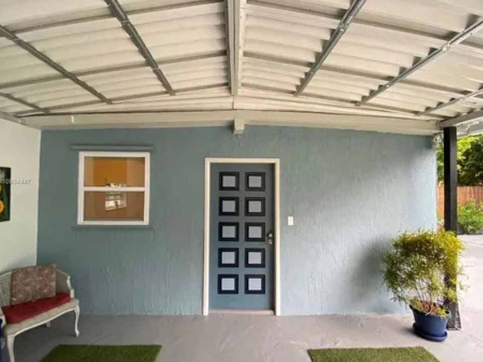 1st image of 1129 NW 30th St #3