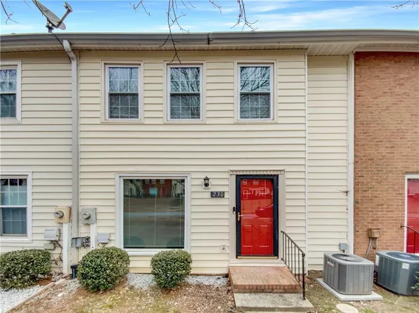 230 High Creek Dr, Roswell, GA 30076