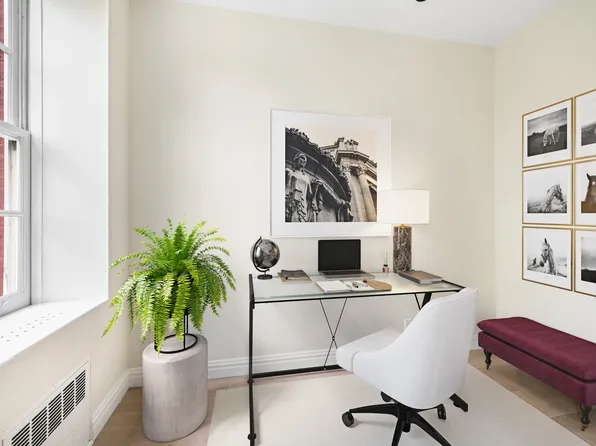 178 Sullivan Street image 5 of 18