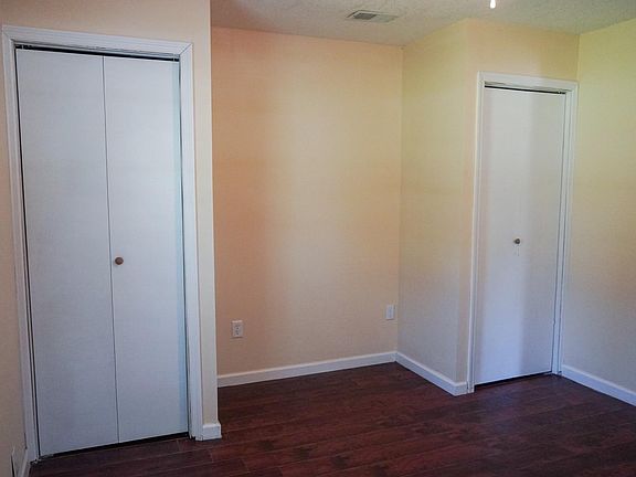 3rd image of 738 W 9th St