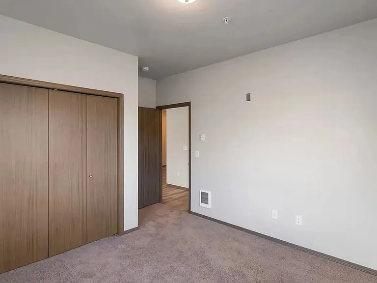 River City Apartments — Photo 27